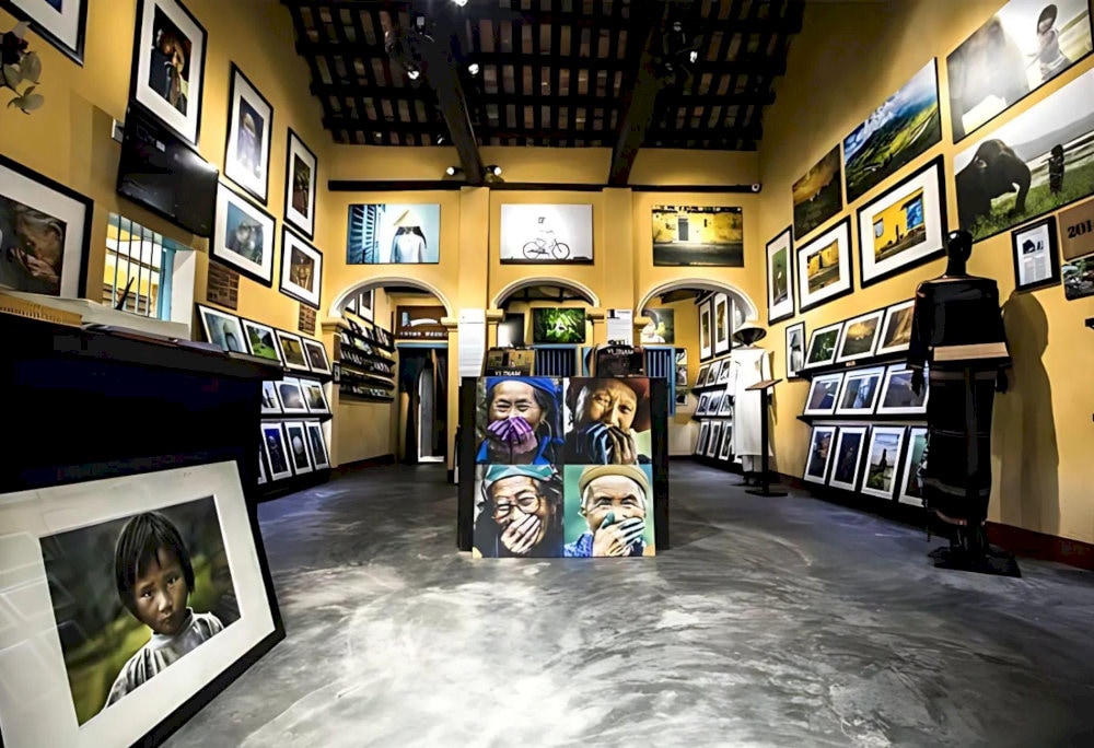 Immerse yourself in the world of artistic portraits, where cultural beauty is portrayed in the most authentic way
